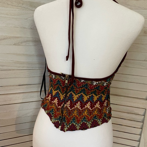 Ultimate 90s dELiA*S style halter top with zipper in back. - Picture 5 of 6